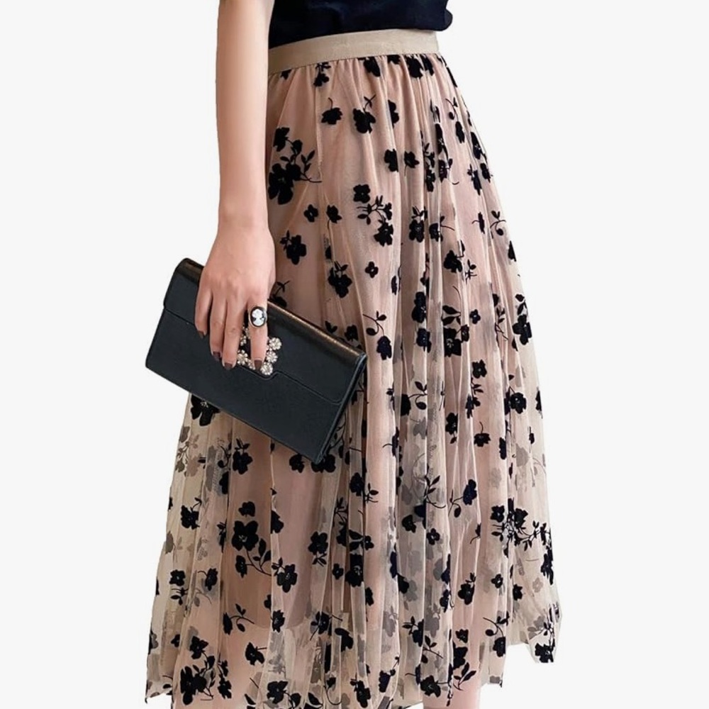 Amazon Essentials Tulle Skirt. Size : One Size
